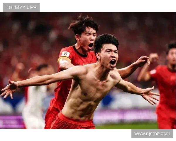 中国足球迎来新篇章,年轻球员崭露头角,国家队备战国际赛事全面升级 中国足球迎来新篇章,年轻球员崭露头角,国家队备战国际赛事全面升级