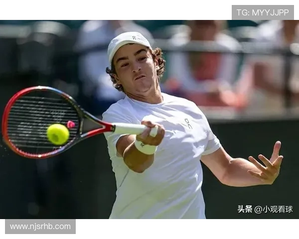 中国新星横空出世在巴黎大师赛力克强敌引爆网球界热议 中国新星横空出世在巴黎大师赛力克强敌引爆网球界热议